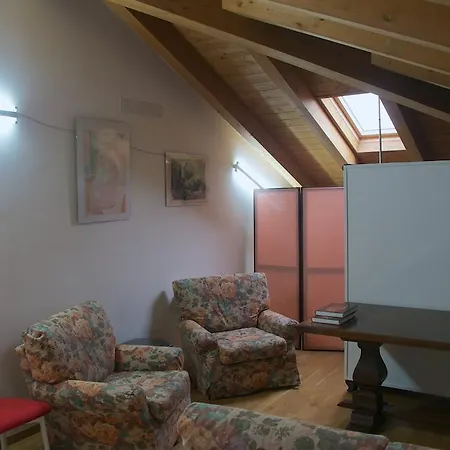 La Casa Di Giulio Rho